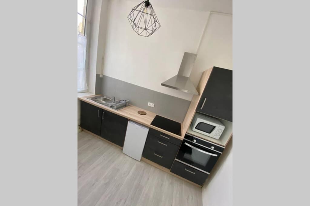 Apartament Le Contemporain Issoudun Zewnętrze zdjęcie